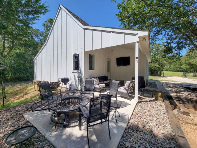 4937 Wolff Road, Round Top, TX 78954