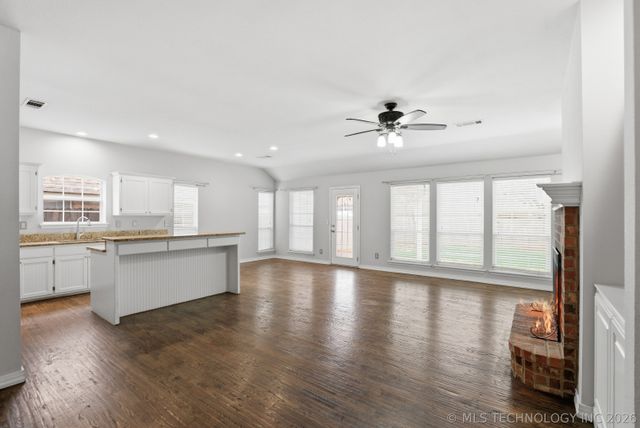 10305 N 115th East Avenue, Owasso, OK 74055