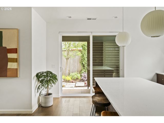 4648 Ne 40TH Ave, Portland, OR 97211