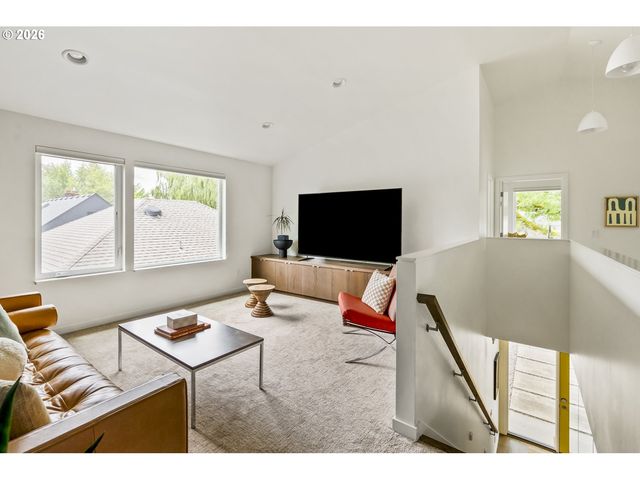 4648 Ne 40TH Ave, Portland, OR 97211