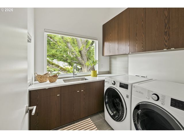 4648 Ne 40TH Ave, Portland, OR 97211