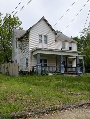 528 N Washington Street, Nevada, MO 64772