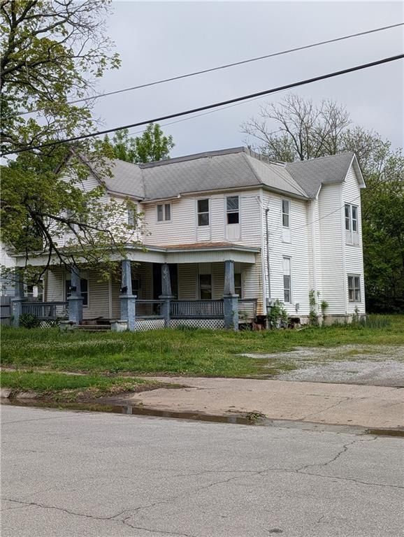 528 N Washington Street, Nevada, MO 64772
