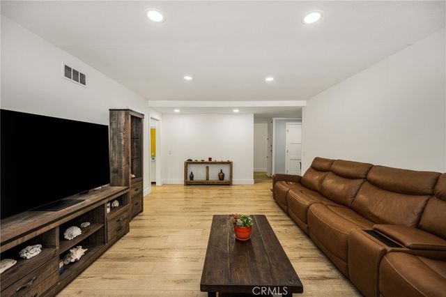 10352 La Despensa Avenue, Fountain Valley, CA 92708
