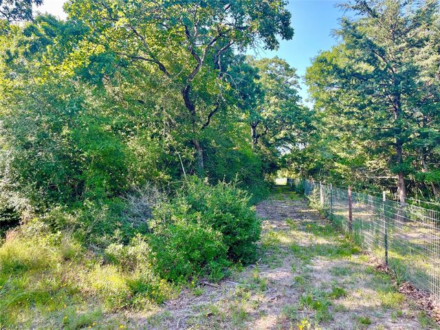 9264 Stetson Drive, Normangee, TX 77871