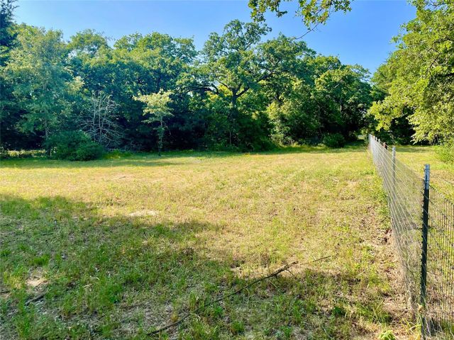 9264 Stetson Drive, Normangee, TX 77871