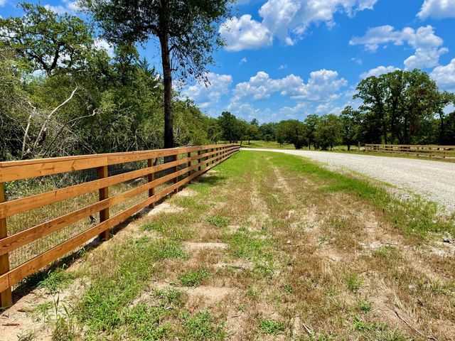 9264 Stetson Drive, Normangee, TX 77871