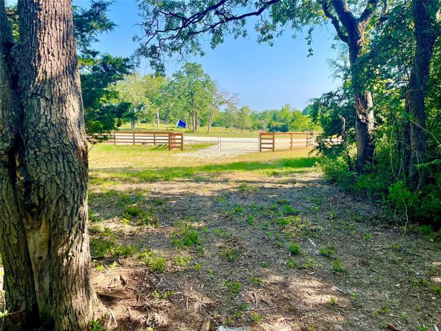 9264 Stetson Drive, Normangee, TX 77871