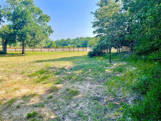 9264 Stetson Drive, Normangee, TX 77871
