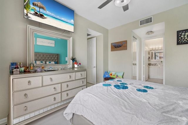 10400 SW Stephanie Way 5-206, Port St Lucie, FL 34987