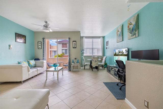 10400 SW Stephanie Way 5-206, Port St Lucie, FL 34987