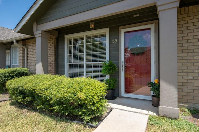 1015 E Yager LN 58, Austin, TX 78753
