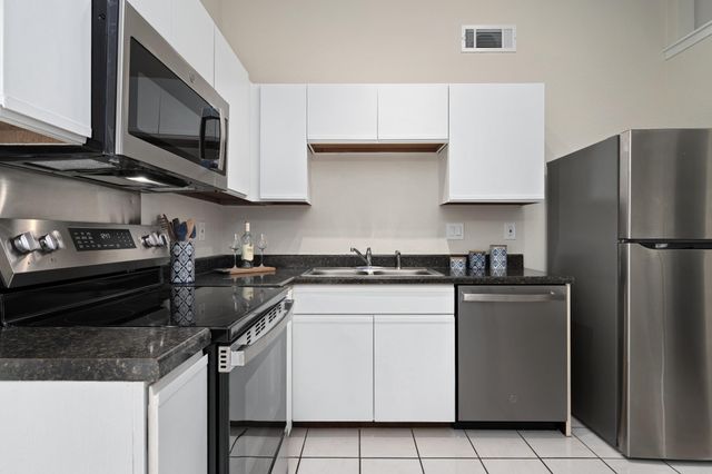1015 E Yager LN 58, Austin, TX 78753