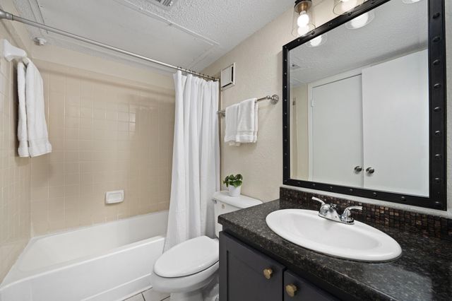 1015 E Yager LN 58, Austin, TX 78753