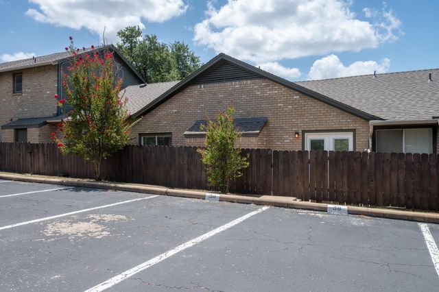1015 E Yager LN 58, Austin, TX 78753