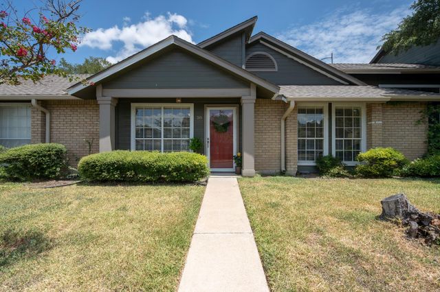 1015 E Yager LN 58, Austin, TX 78753