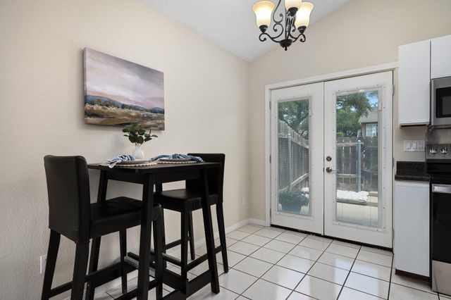 1015 E Yager LN 58, Austin, TX 78753