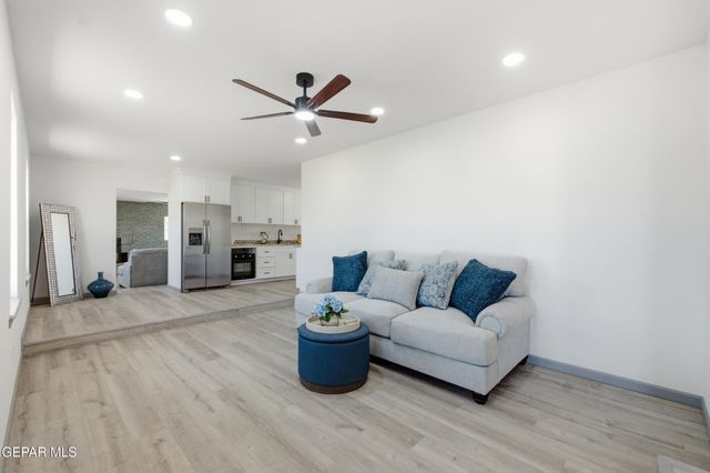 8312 Mineola Drive, El Paso, TX 79925
