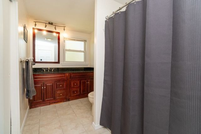 89 Fernandez Cir, Randolph, MA 02368