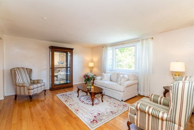89 Fernandez Cir, Randolph, MA 02368