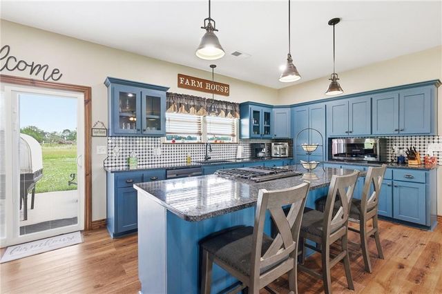 30225 Wolf Road, Drexel, MO 64742