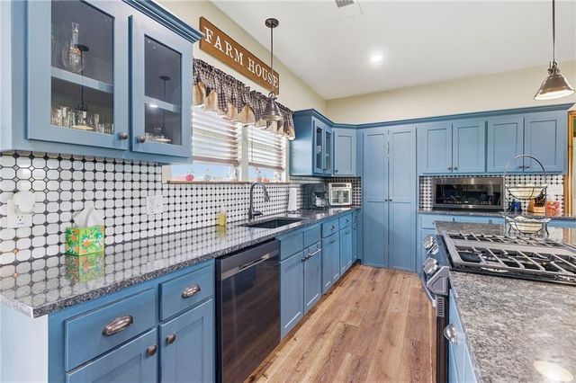 30225 Wolf Road, Drexel, MO 64742