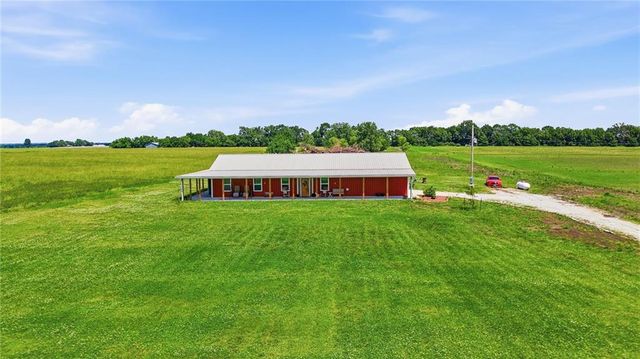30225 Wolf Road, Drexel, MO 64742