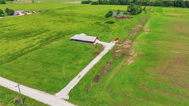 30225 Wolf Road, Drexel, MO 64742
