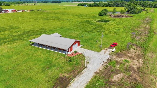 30225 Wolf Road, Drexel, MO 64742