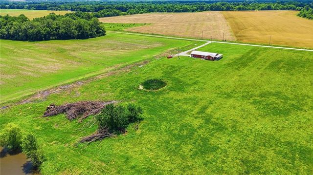 30225 Wolf Road, Drexel, MO 64742