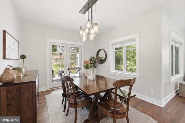 4231 31ST ST N, Arlington, VA 22207