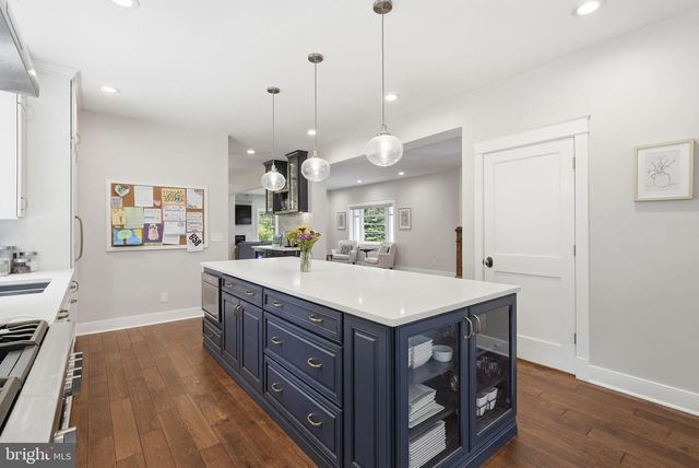 4231 31ST ST N, Arlington, VA 22207