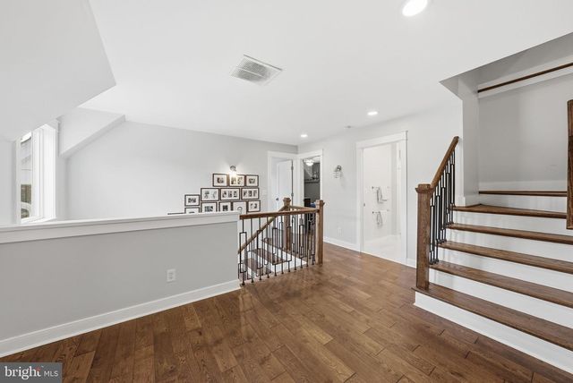 4231 31ST ST N, Arlington, VA 22207