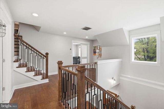 4231 31ST ST N, Arlington, VA 22207