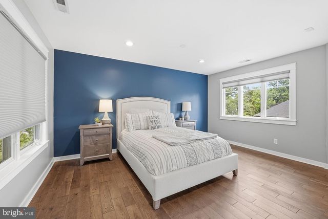 4231 31ST ST N, Arlington, VA 22207