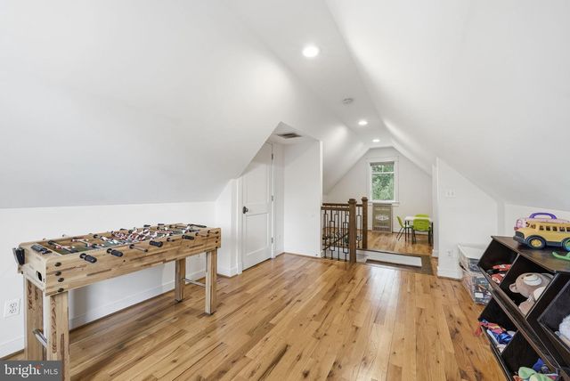 4231 31ST ST N, Arlington, VA 22207