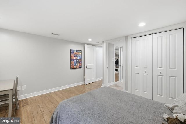 4231 31ST ST N, Arlington, VA 22207