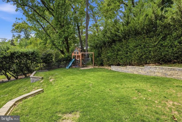 4231 31ST ST N, Arlington, VA 22207