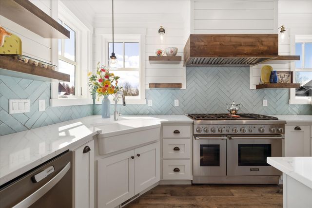 608 S Birch Street, Sisters, OR 97759