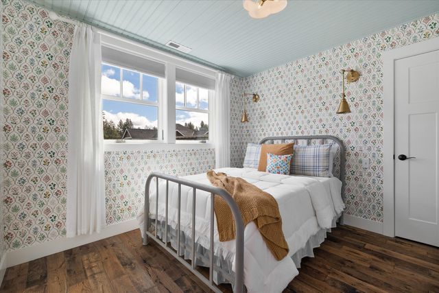 608 S Birch Street, Sisters, OR 97759