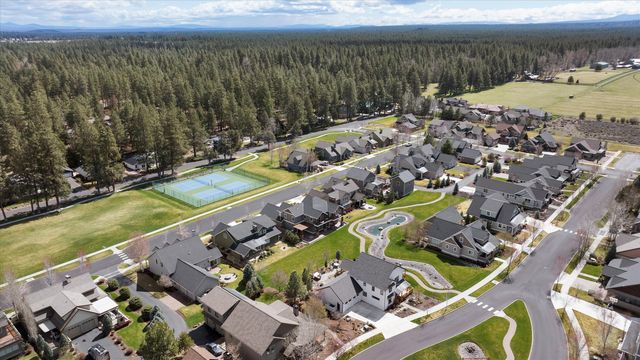 608 S Birch Street, Sisters, OR 97759