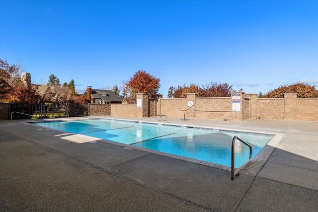 608 S Birch Street, Sisters, OR 97759