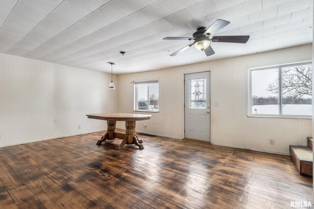 109 Knox Rd 800 N Road, Abingdon, IL 61410