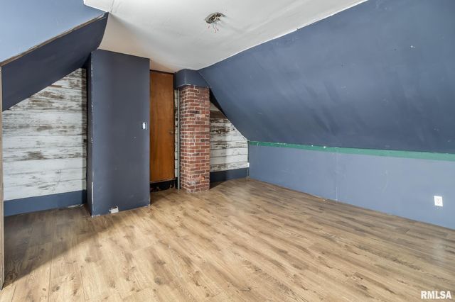 109 Knox Rd 800 N Road, Abingdon, IL 61410