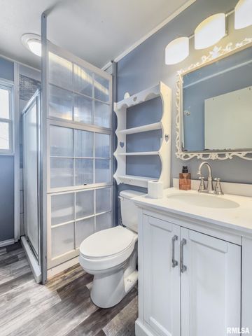 109 Knox Rd 800 N Road, Abingdon, IL 61410