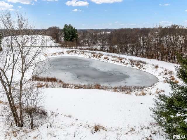 109 Knox Rd 800 N Road, Abingdon, IL 61410