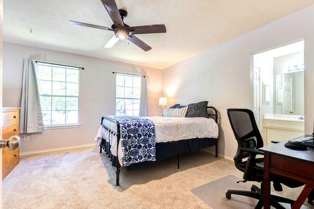 1919 Farmers Creek Drive, Richmond, TX 77406