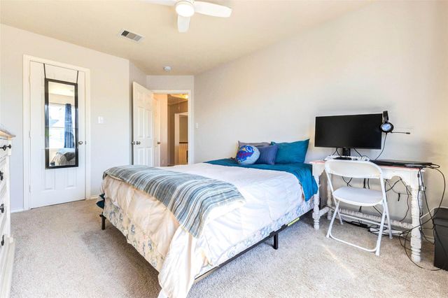 1919 Farmers Creek Drive, Richmond, TX 77406