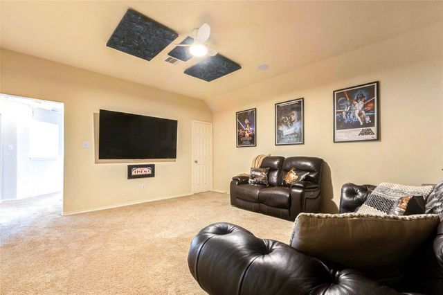 1919 Farmers Creek Drive, Richmond, TX 77406