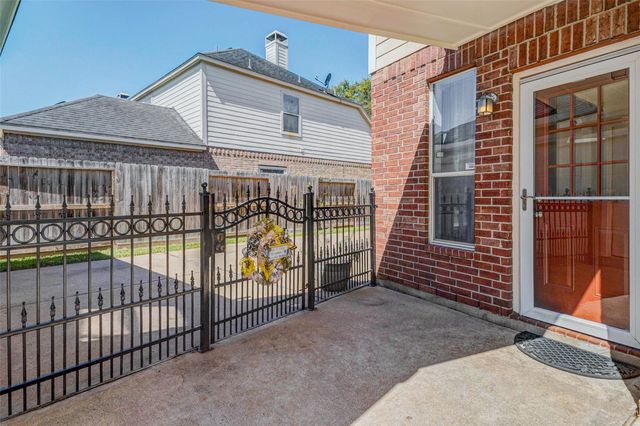 1919 Farmers Creek Drive, Richmond, TX 77406